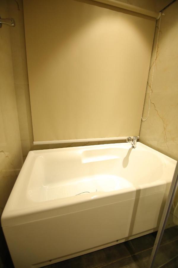 Sri Sri Sri Hotel Khammam المظهر الخارجي الصورة