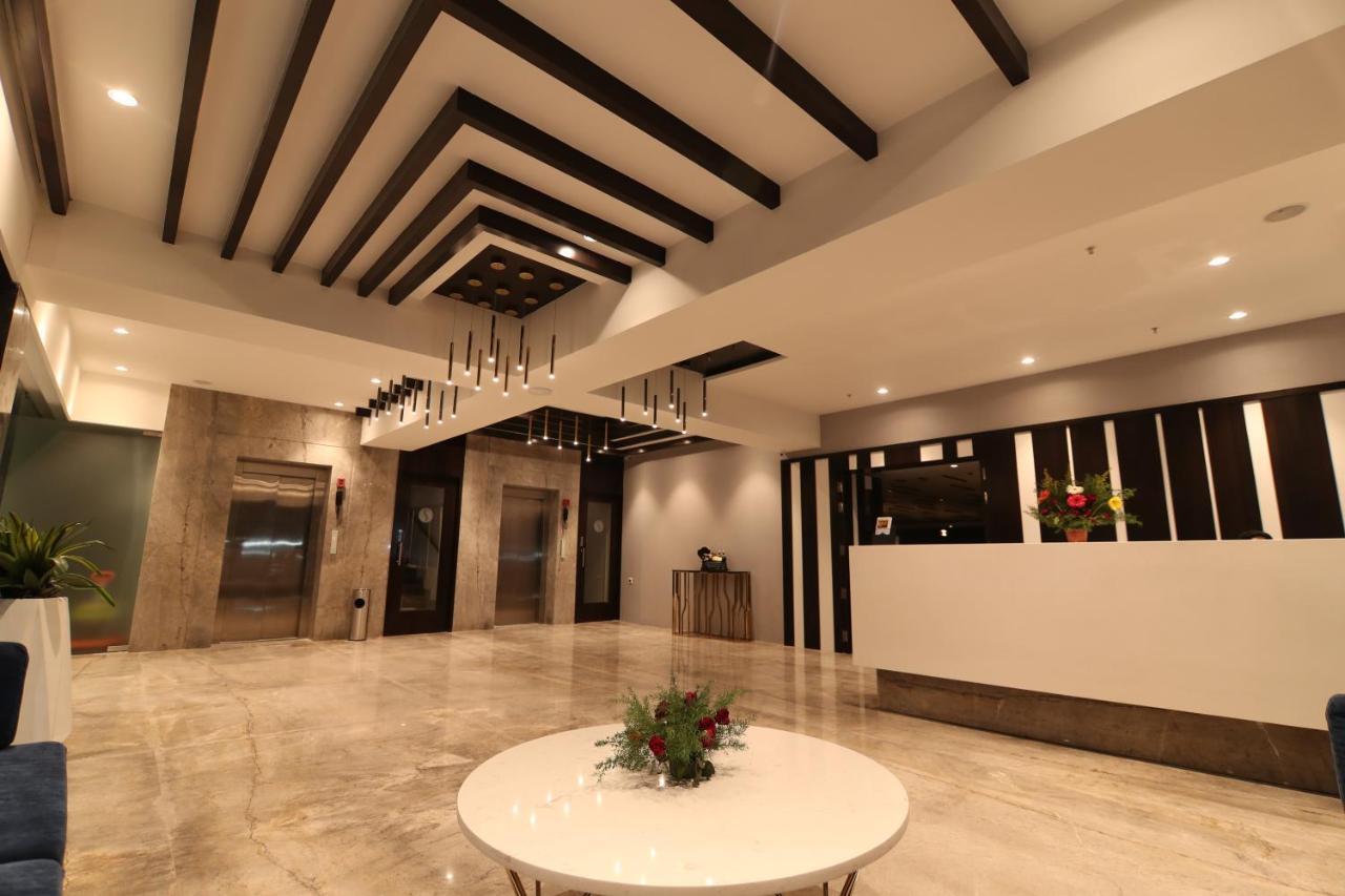 Sri Sri Sri Hotel Khammam المظهر الخارجي الصورة