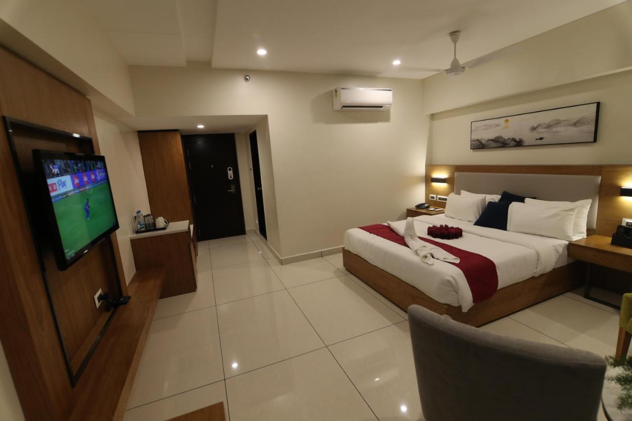 Sri Sri Sri Hotel Khammam المظهر الخارجي الصورة