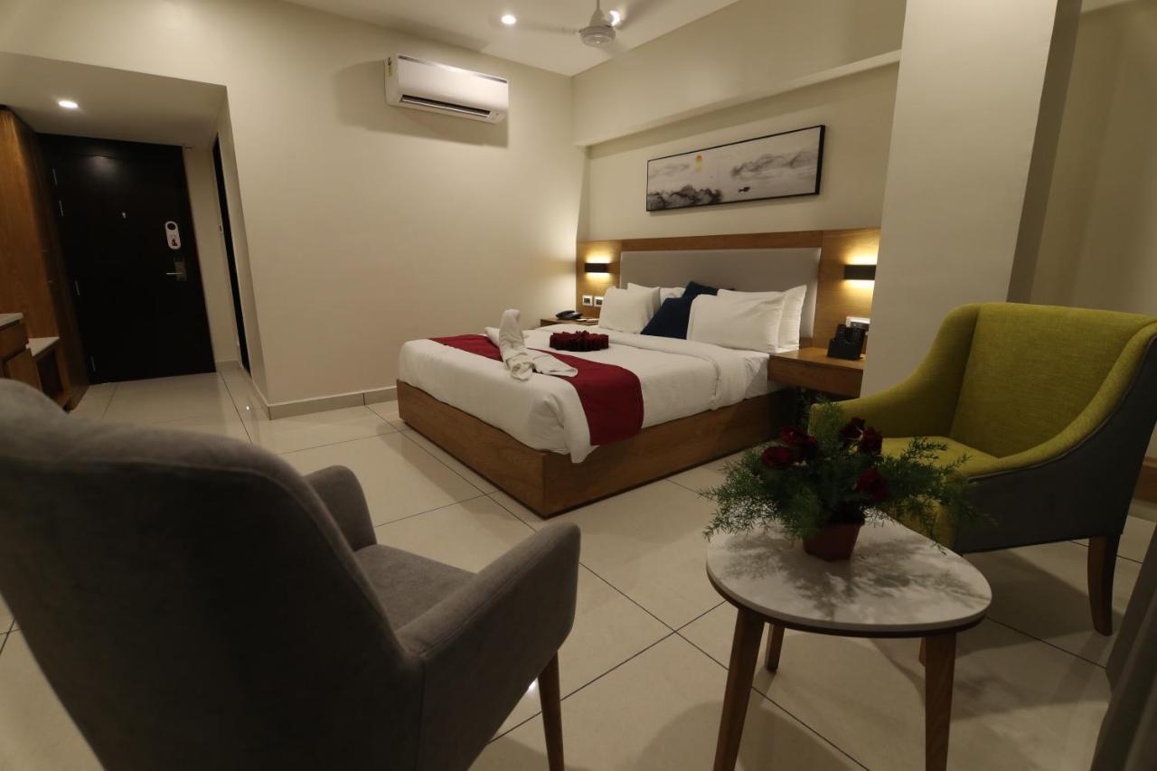 Sri Sri Sri Hotel Khammam المظهر الخارجي الصورة